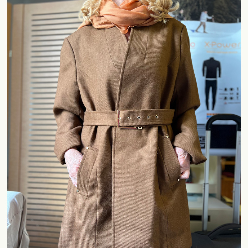 Casaco de lã midi feminino